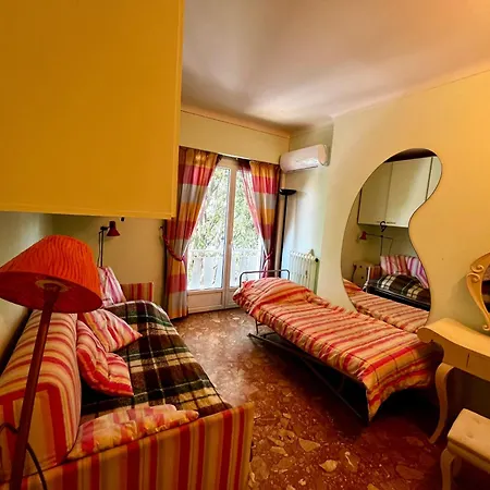 Daniels House Канны